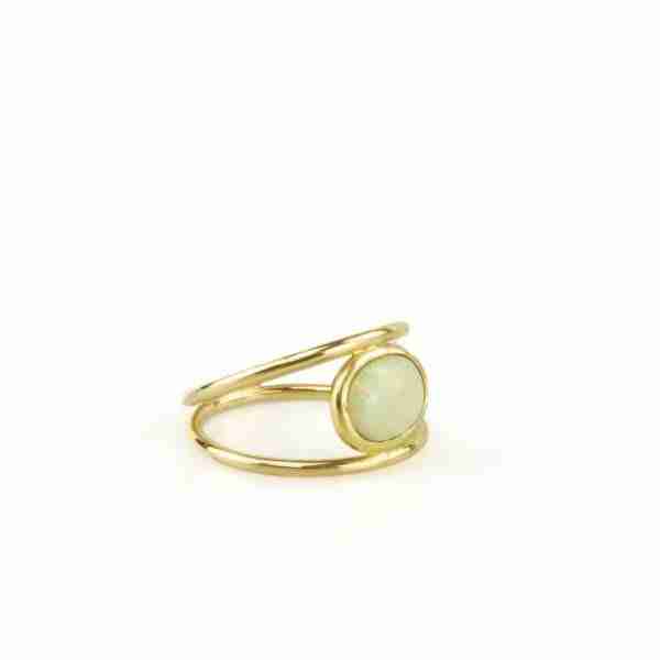 Anillo dos brazos con ópalo