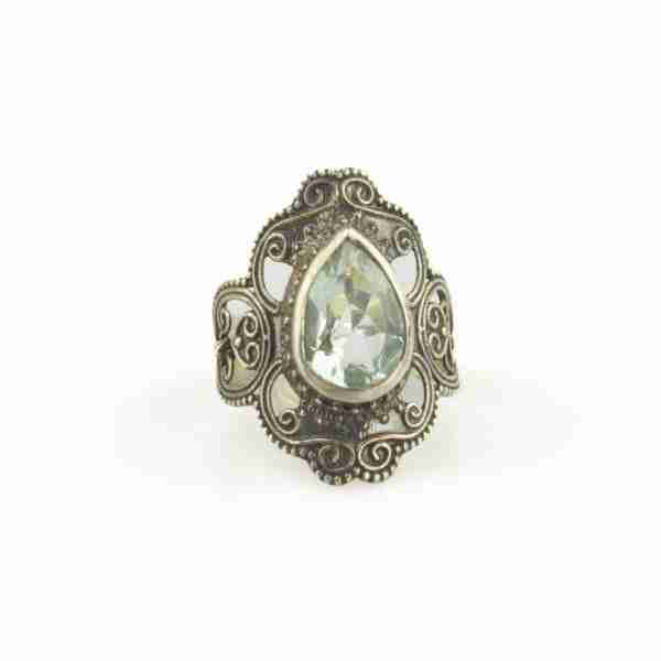 Anillo vintage con aguamarina
