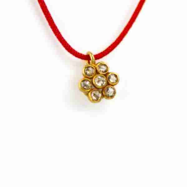 Colgante Flor Siete Diamantes