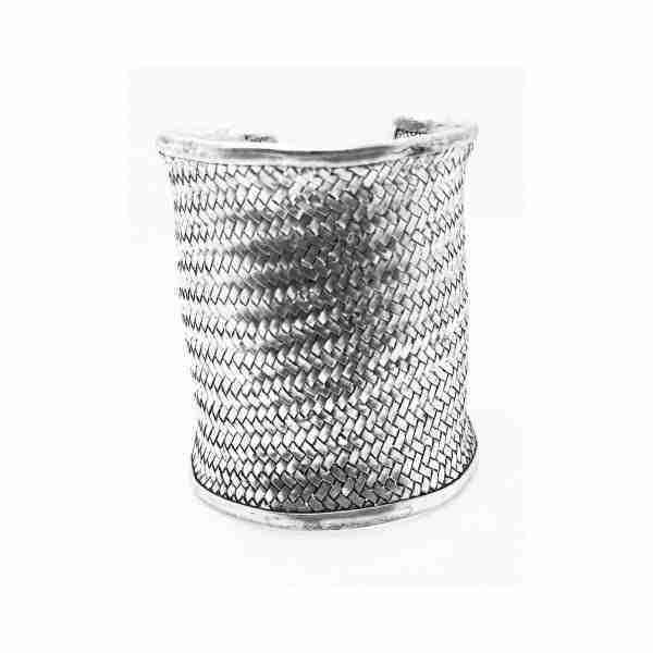 Pulsera ancha de plata con filigrana