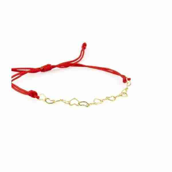 Pulsera roja con corazones