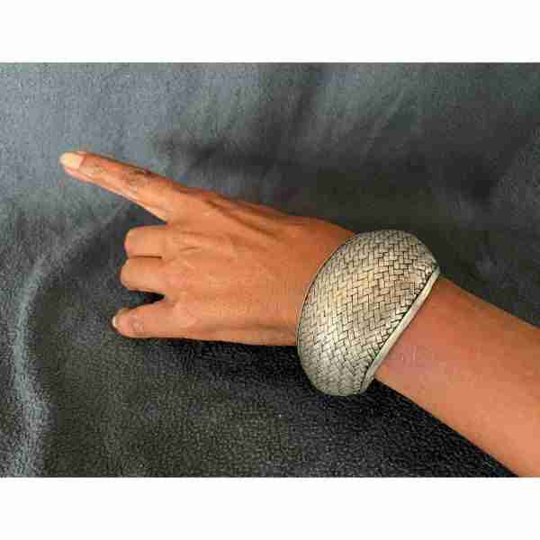 Pulsera de plata Miao hecha a mano