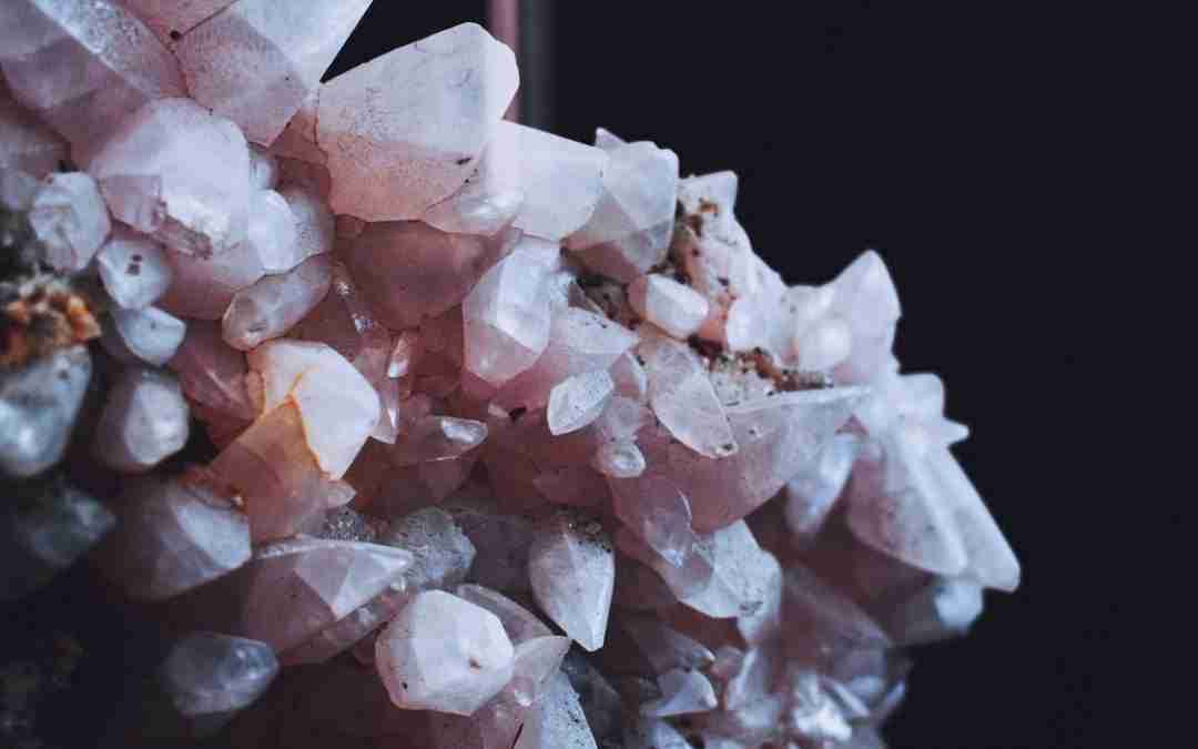 El cuarzo rosa, la piedra del amor