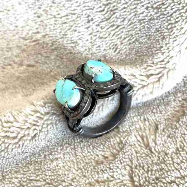 Anillo con Turquesa y diamantes