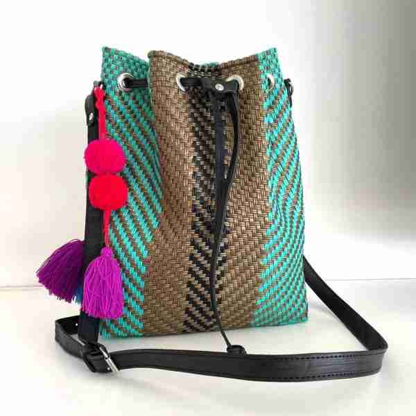Bolso modelo SACO