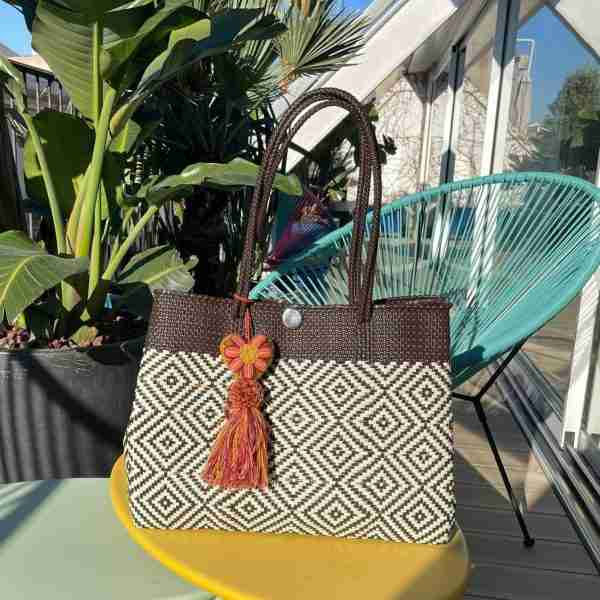 Bolso grande tejido modelo GRAN BOTONES