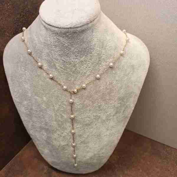 Collar de Perlas de Río con Cadena Chapada en Oro